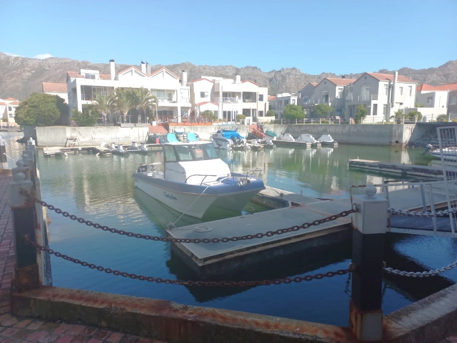 2 Bedroom Property for Sale in Harbour Island Western Cape